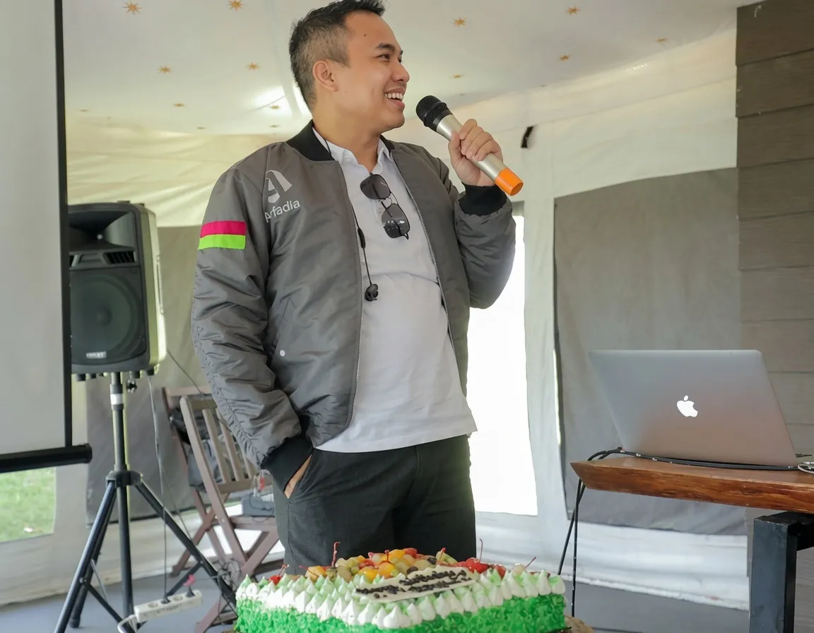 Tessar Napitupulu, pembicara digital marketing Tessar Napitupulu berbicara tentang digital marketing