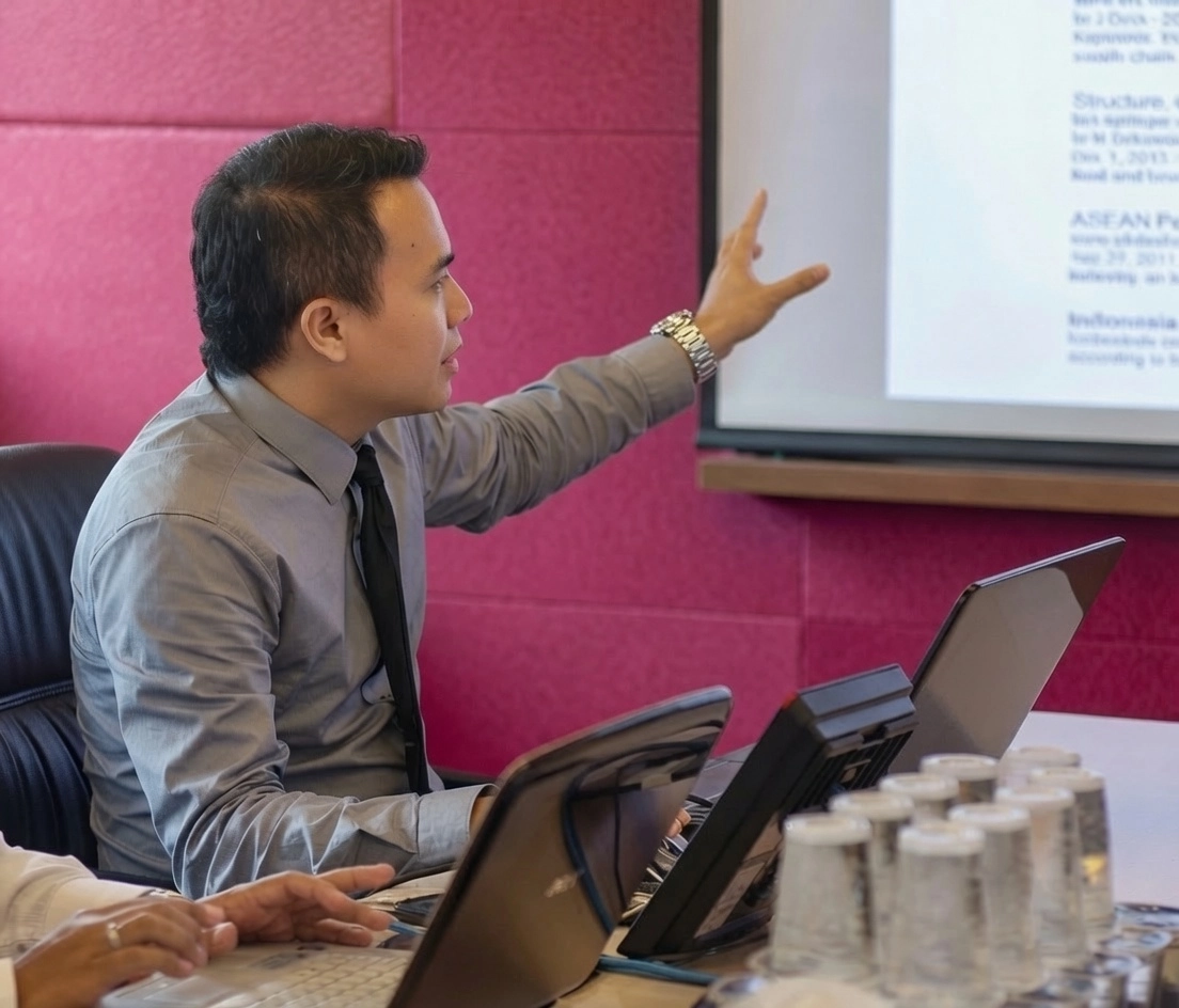 Tessar Napitupulu Tessar Napitupulu, founder Arfadia, penulis dan pembicara